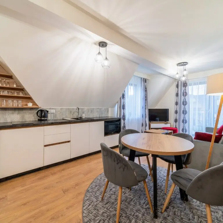 Salon Apartmanet D8 Grapa