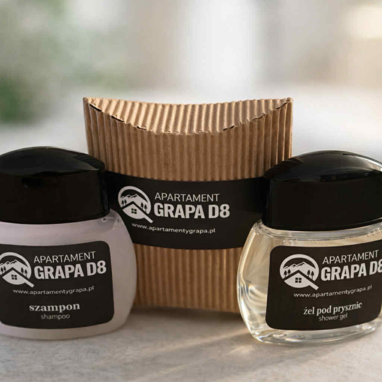 zestaw kosmetyków w łazience